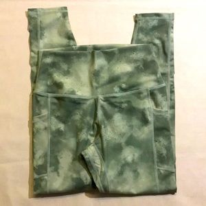 Sunzel High Waist Green Leggings Yoga Pants Size 8 NWOT Side Pockets